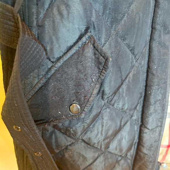 BURBERRY SIZE M WINTER COAT - SEE LISTING. - Picture 8 of 11